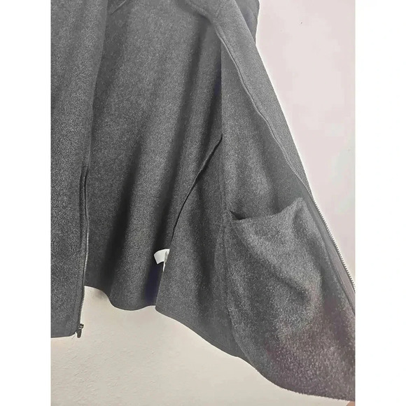 Old Navy Grey Zip-Up Fleece Jacket Full-Zip Long Sleeves 3XL - Picture 5 of 8